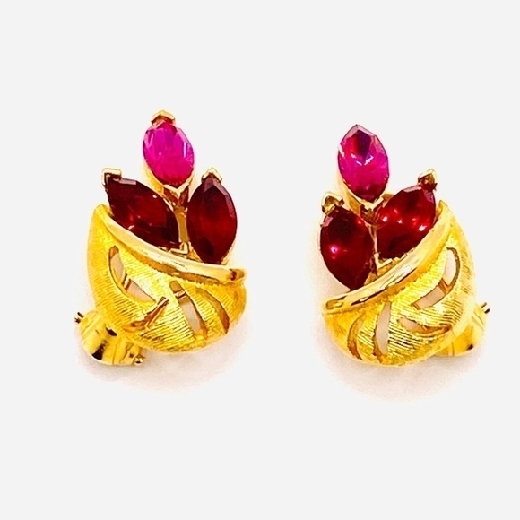 Clip Ons Earrings Gold Tone Pink Crystals - Picture 14 of 15